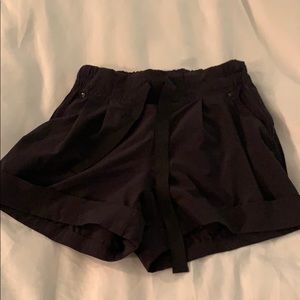 Lounge lulu lemon shorts